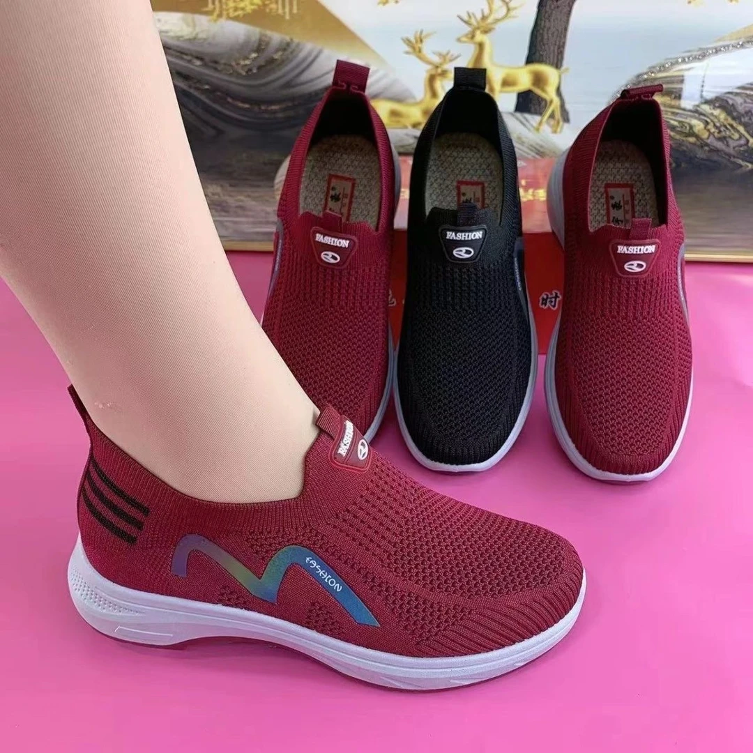 2025新款爆款妈妈鞋老北京飞织面料舒适柔软的低帮妈妈鞋