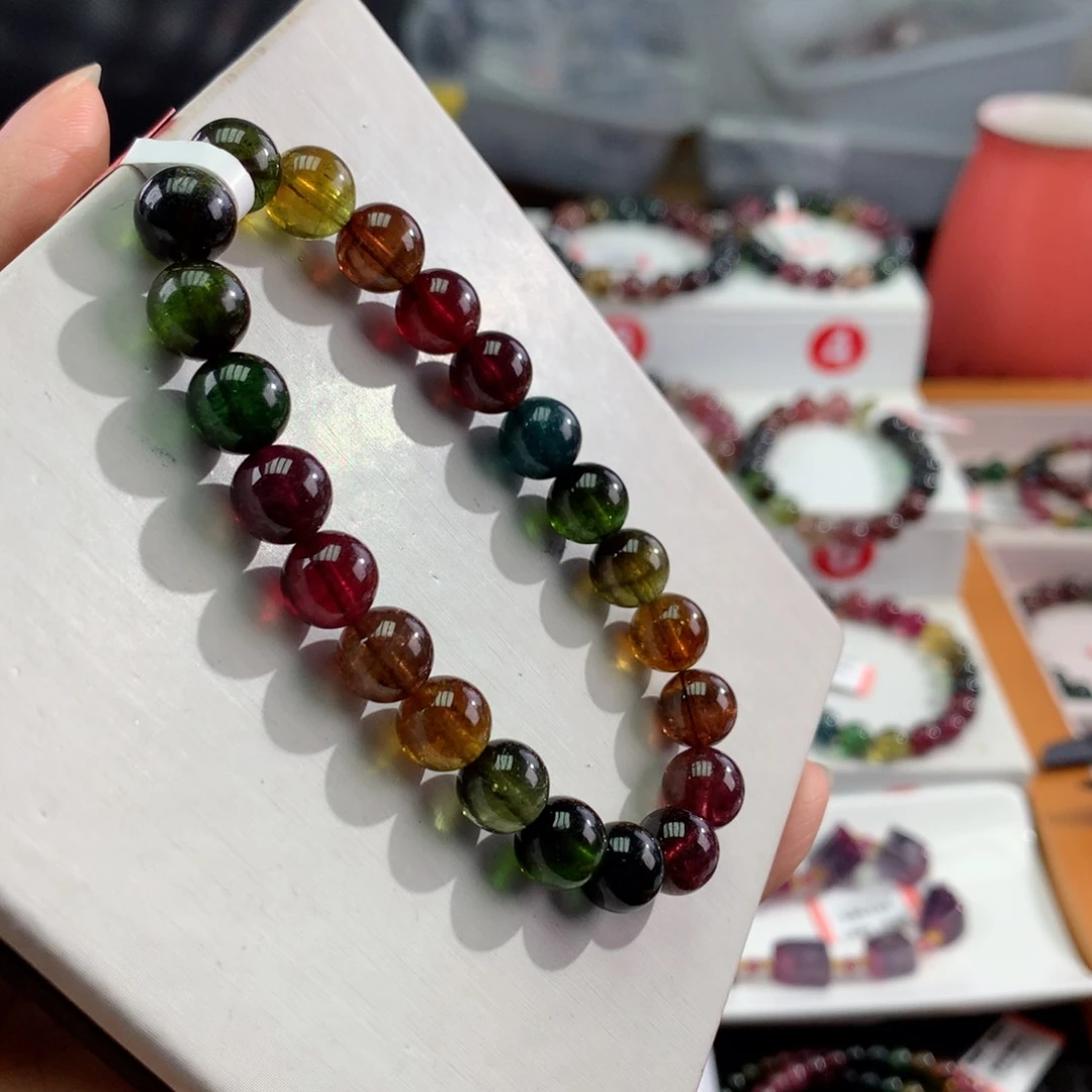 手链未镶嵌碧玺     8.5mm。