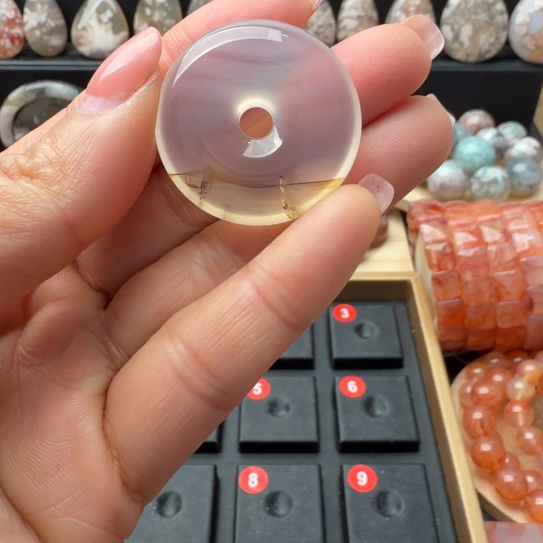 城***儿玛瑙/玉髓合金颈饰