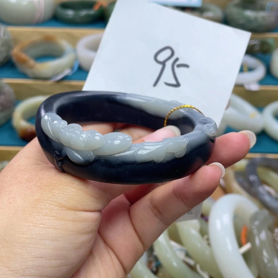 未镶嵌手镯和田玉圈口58