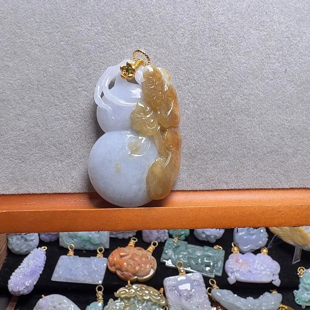 吊坠(赠链)未镶嵌翡翠