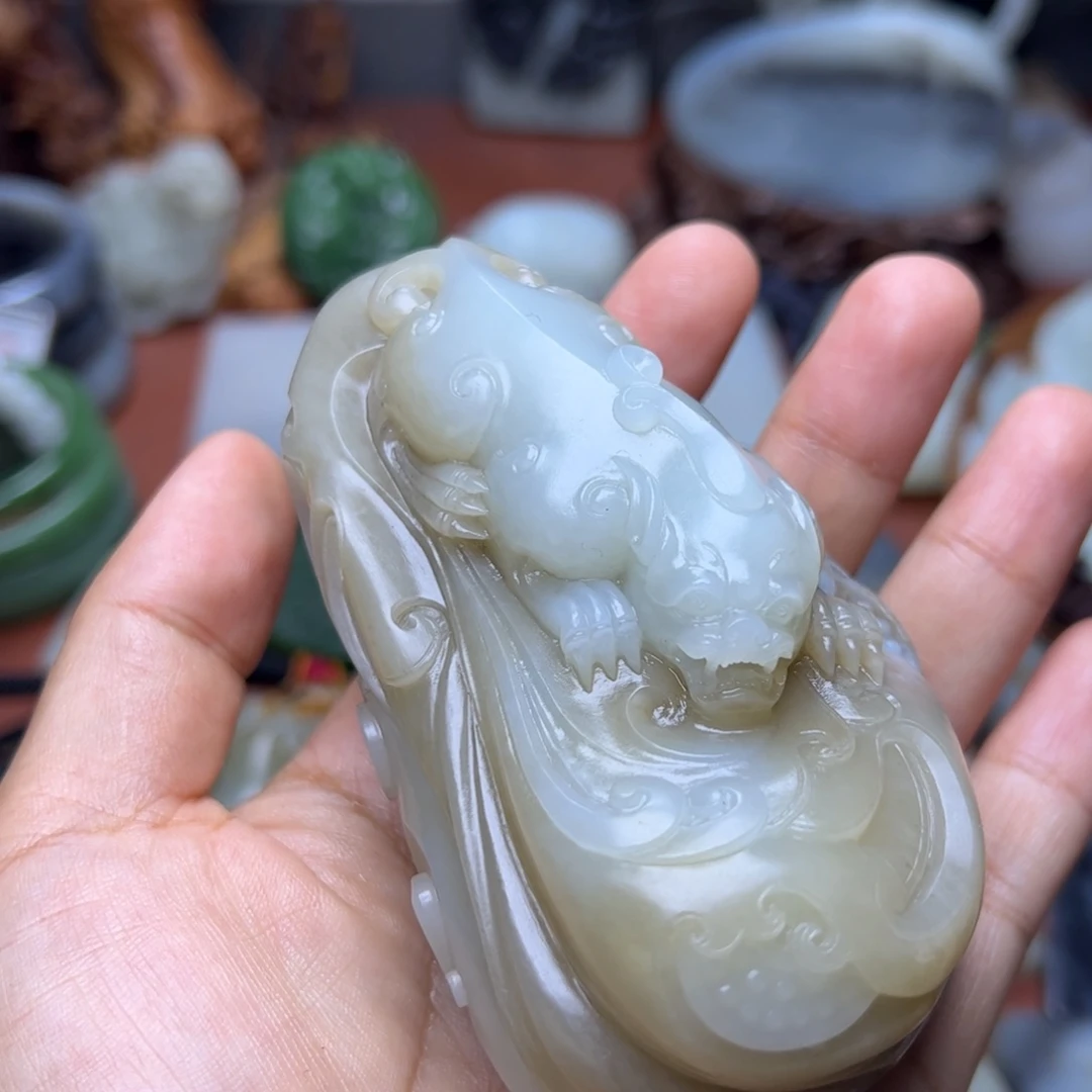 音***像和田玉未镶嵌摆件