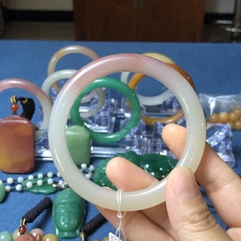 未镶嵌手链石英质玉