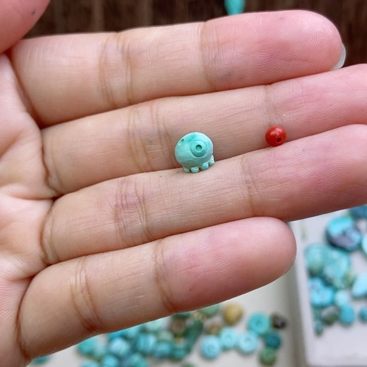 豆***咪未镶嵌南红玛瑙珠宝奇石