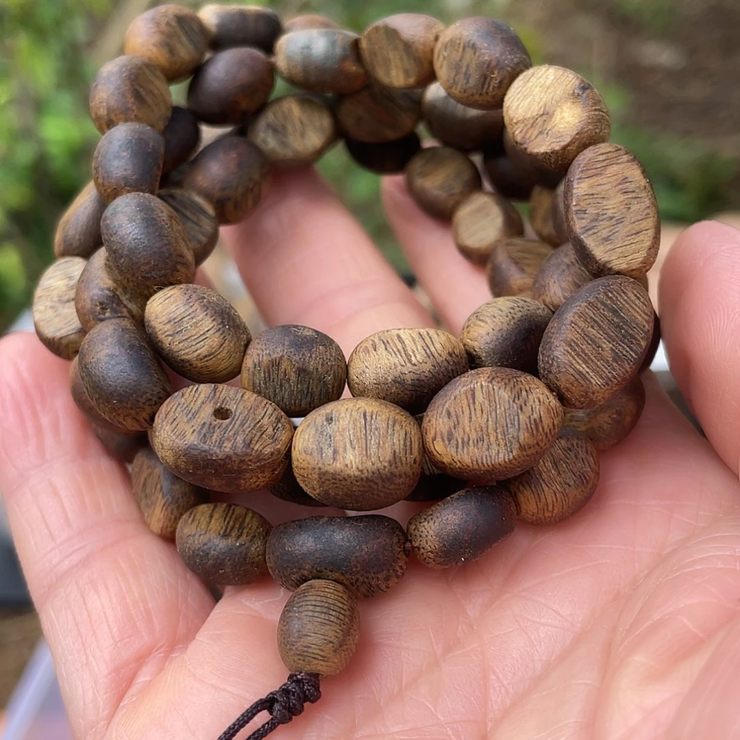 沉香手串大瘤疤多圈多样拍一