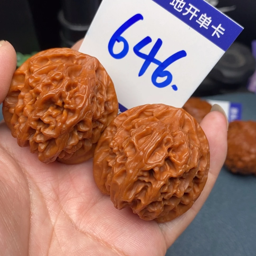 文玩核桃把件苹果园40