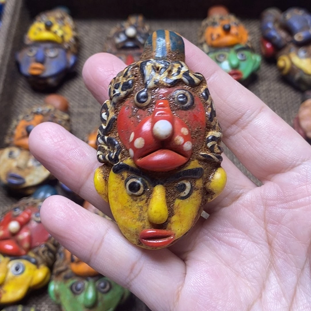 琉璃颈饰挨揍的老娃033