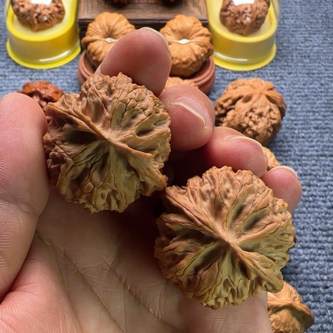 把件桃核文玩核桃苹果园狮子头