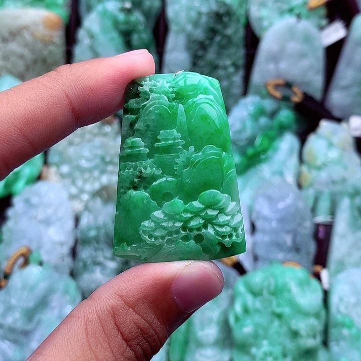 翡翠未镶嵌吊坠(不含链)金*