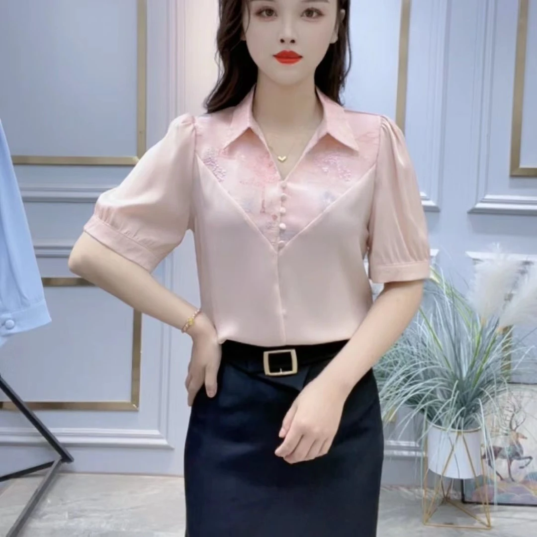 女士高级减龄时尚洋气新中式国风气质刺绣小衫百搭减龄套头上衣