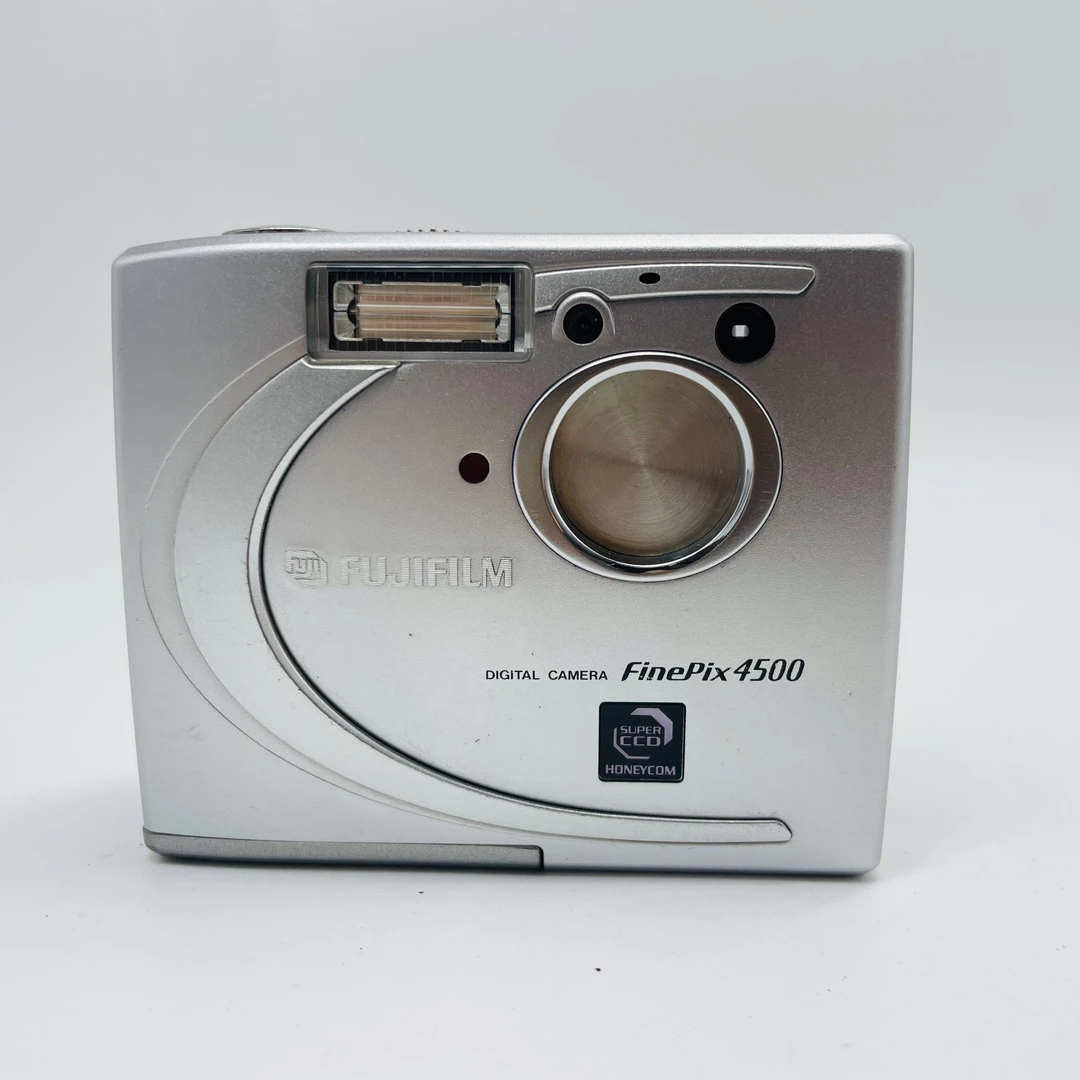 95新 Fujifilm/富士 4500 200万像素 2倍光学变焦（no退no换）