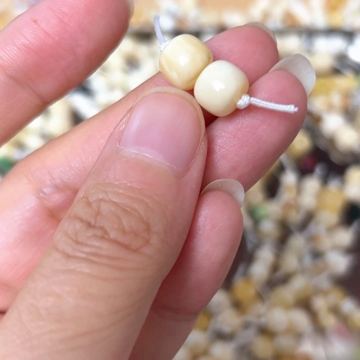 裸石蜜蜡未镶嵌8.5mm一对