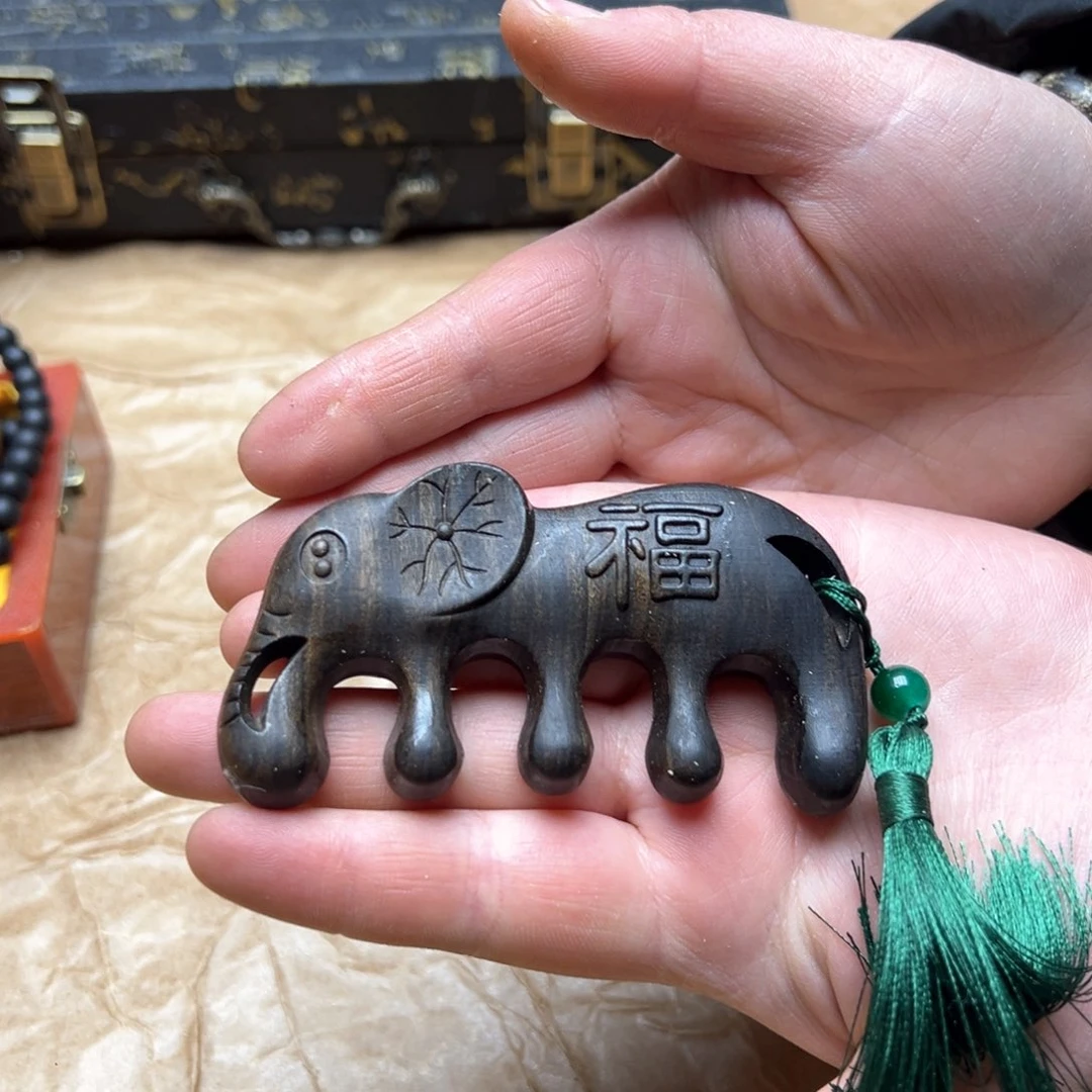 大叶紫檀（黑酸枝木类）