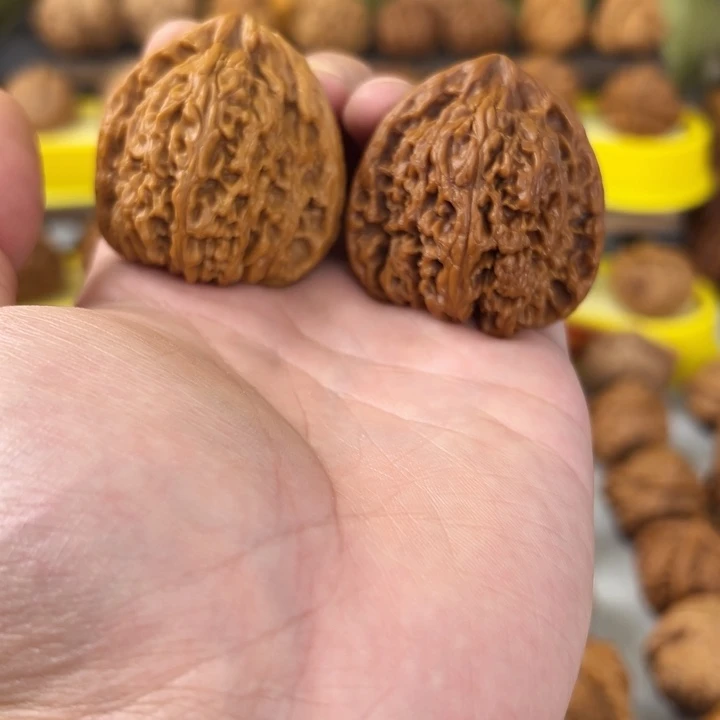 文玩核桃吊坠40尺全品无修三角将 原配丢失后配需追色差 克重46