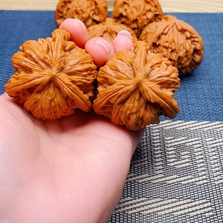 叁***竖吊坠文玩核桃三棱