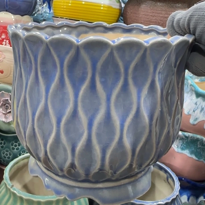 凑9块包邮，有孔，陶瓷花盆