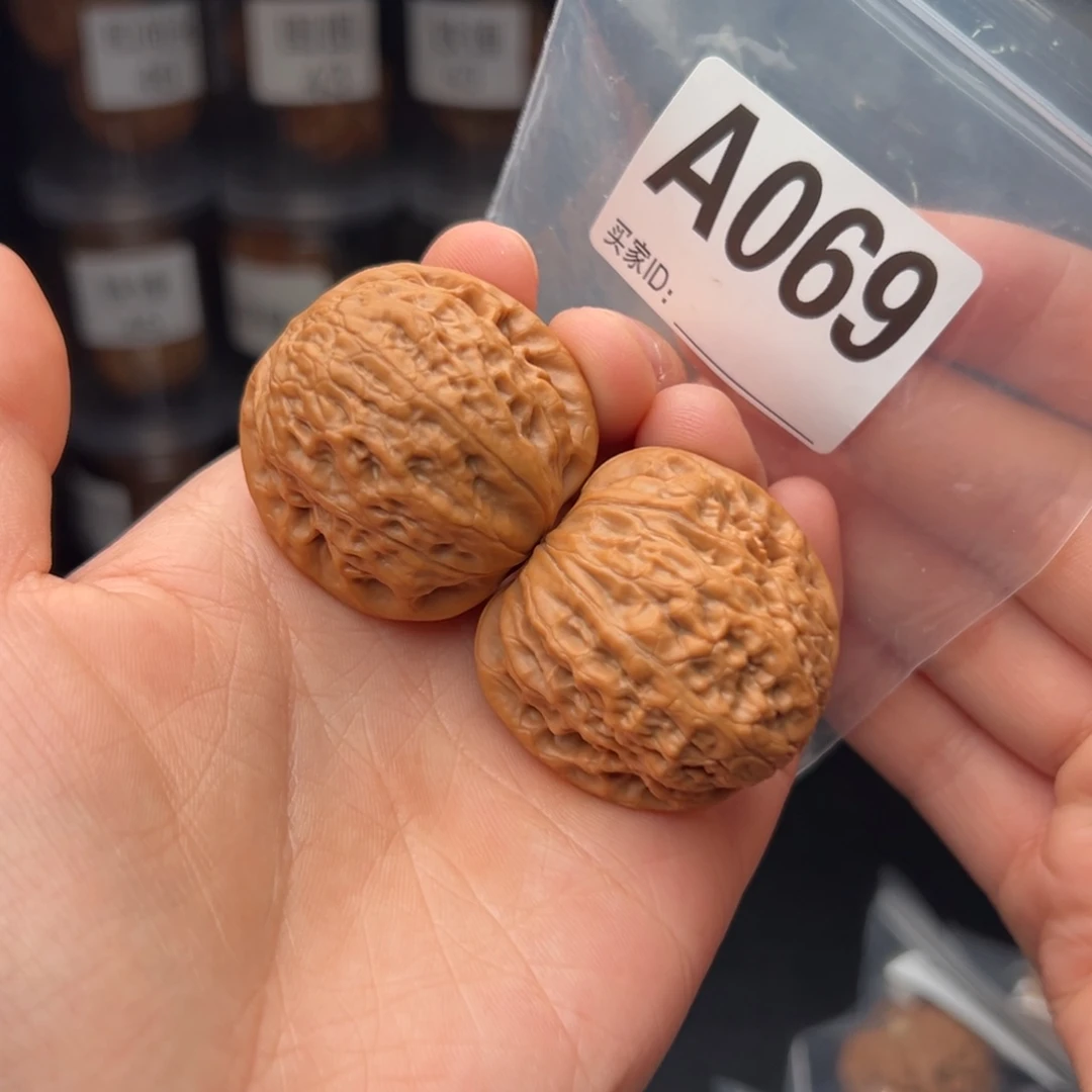 文玩核桃吊坠铁锤38+