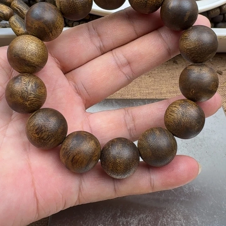 吃***的沉香手串陆河手串18克加