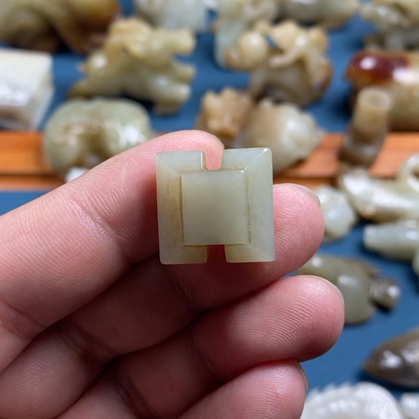 【闪购商品】未镶嵌和田玉挂件豆**！