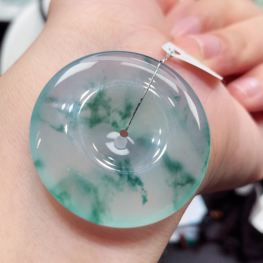 翡翠未镶嵌颈饰编号76，34.5/5.8