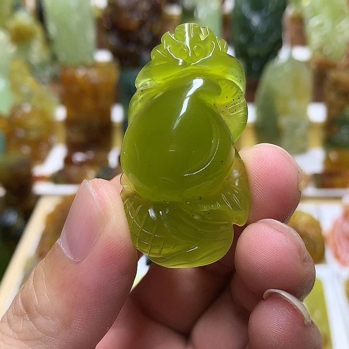 蛇纹石玉未镶嵌珠宝半成品