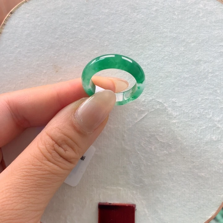 石英质玉未镶嵌戒指