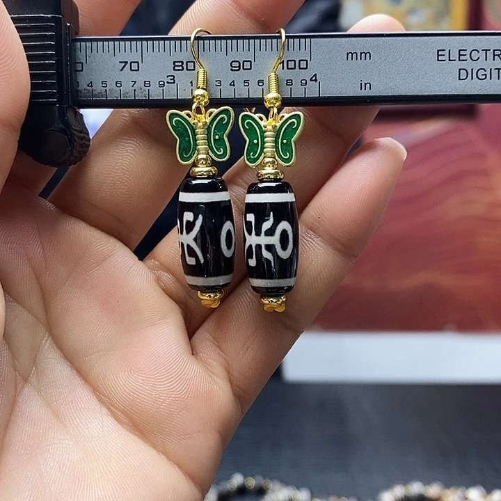 玛瑙/玉髓合金颈饰