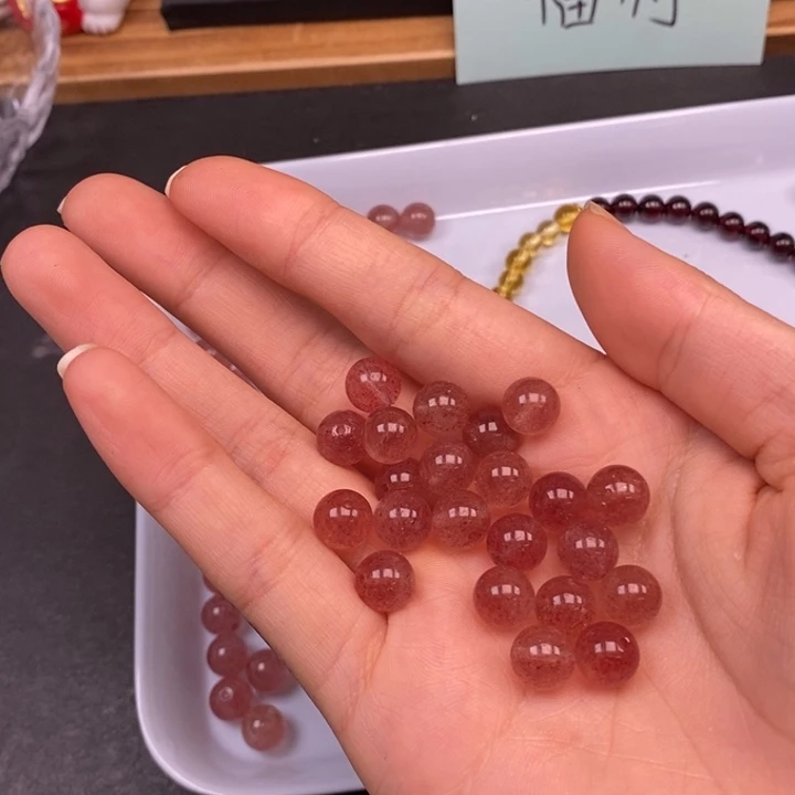 玛瑙/玉髓未镶嵌卡8草莓晶20个