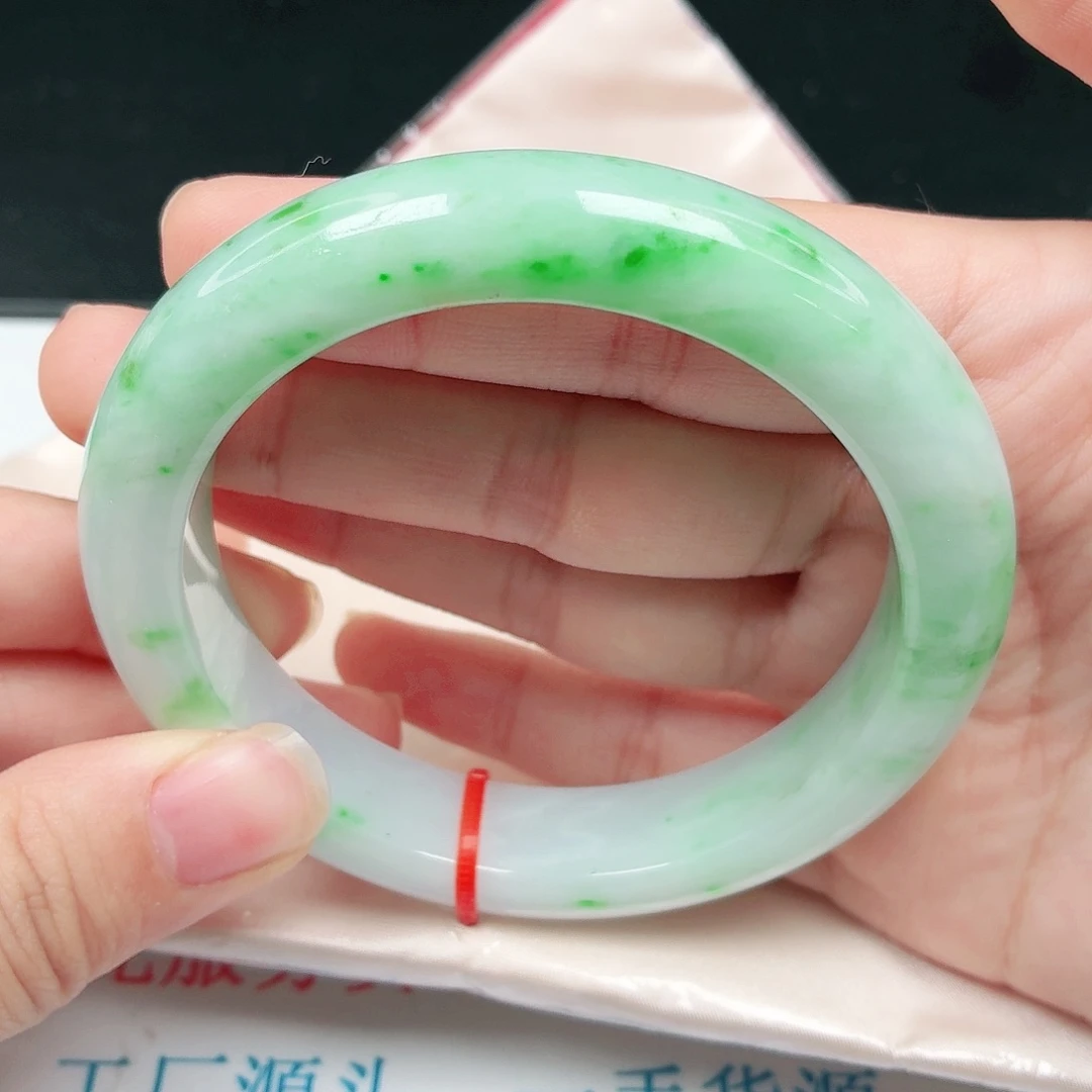 未镶嵌手镯翡翠翡翠