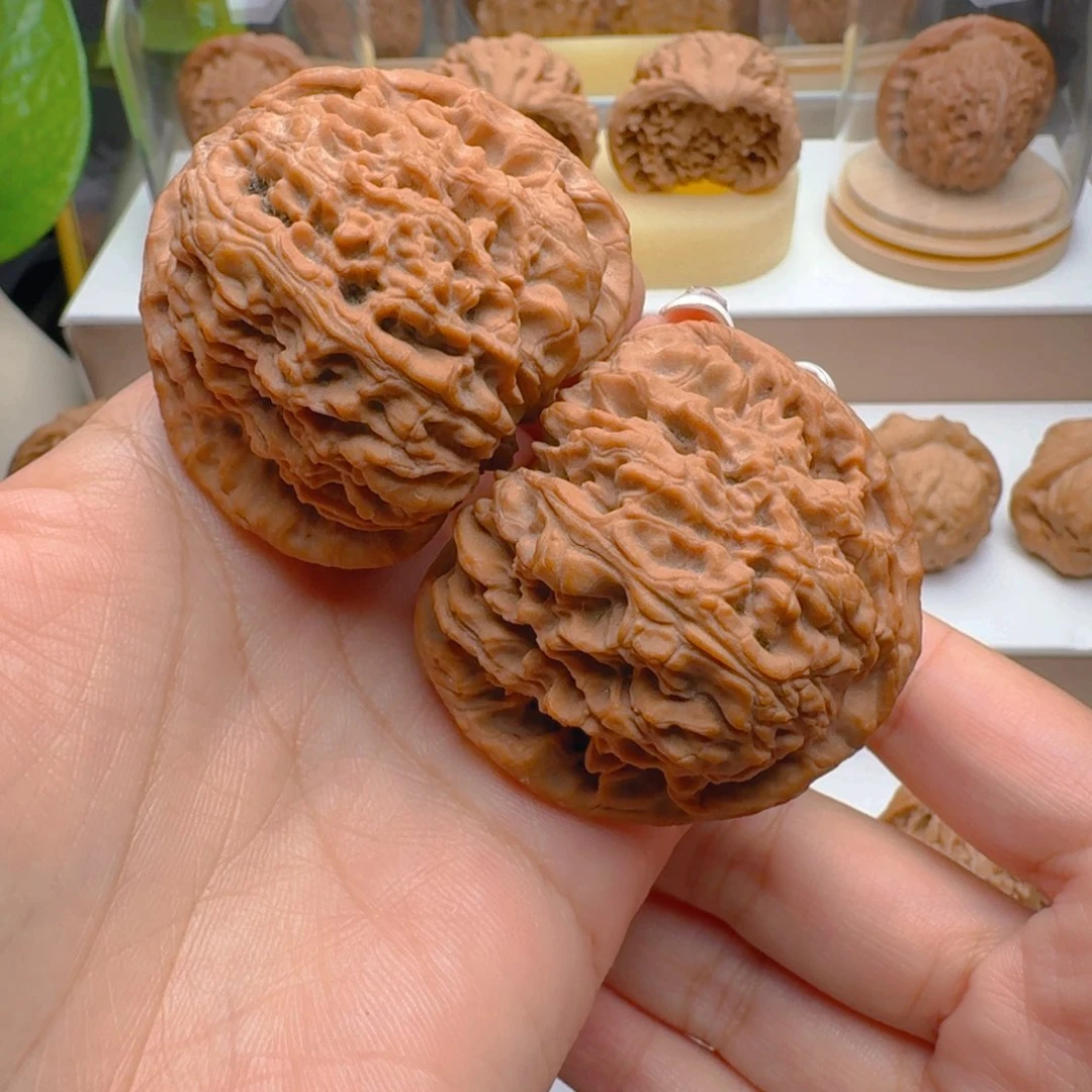 把件核桃46.5全品南疆石