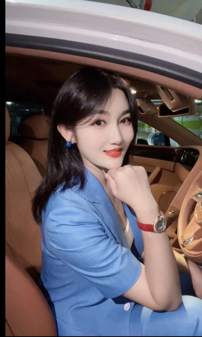 臻韩美2025夏款新款蓝条纹短袖九分裤套装