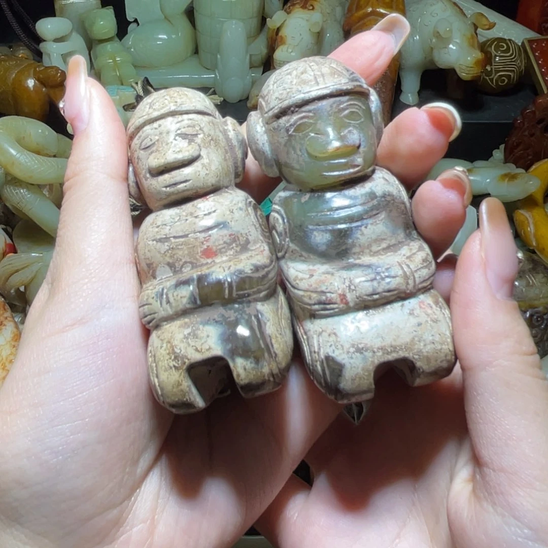 和田玉（糖玉）未镶嵌挂件虎**下