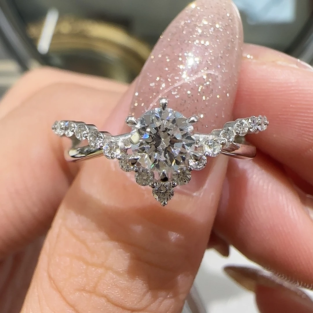 实验室培育钻石18K金镶嵌双层皇冠50分16圈孤品福利