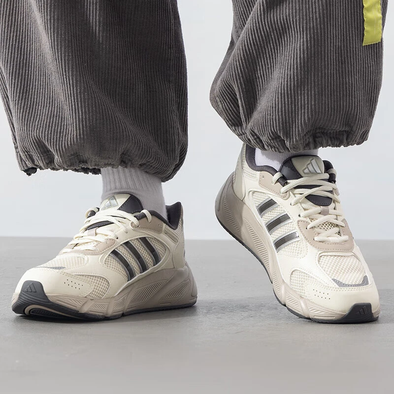 阿迪达斯｜CRAZYCHAOS男士复古老爹鞋潮流舒适低帮运动JP8053