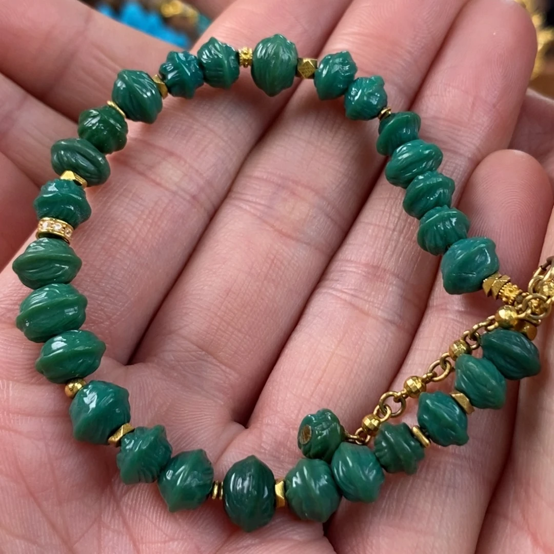 绿松石未镶嵌。百香