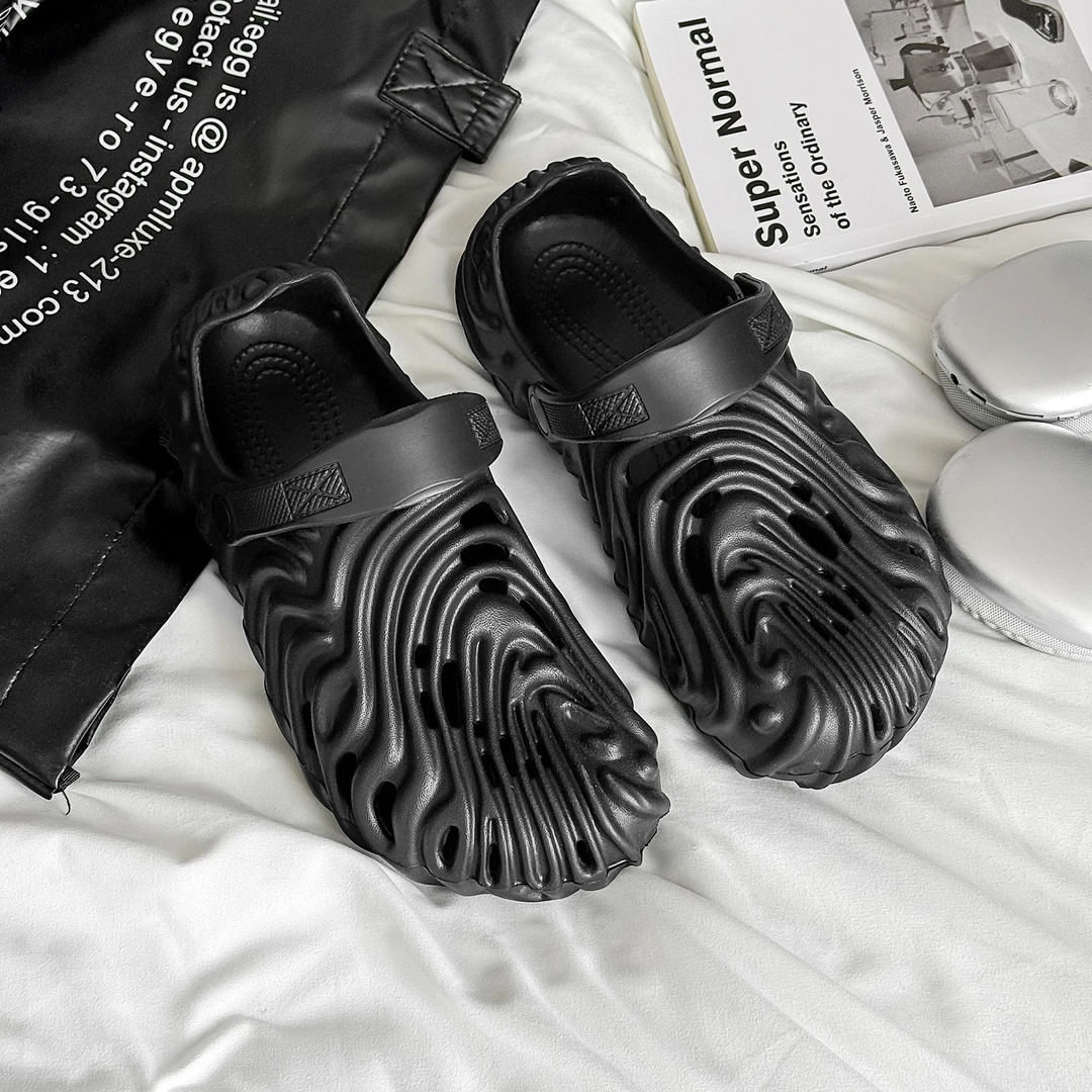 2025新款夏季运动凉鞋男情侣沙滩鞋包头指纹洞洞鞋户外涉水溯溪鞋