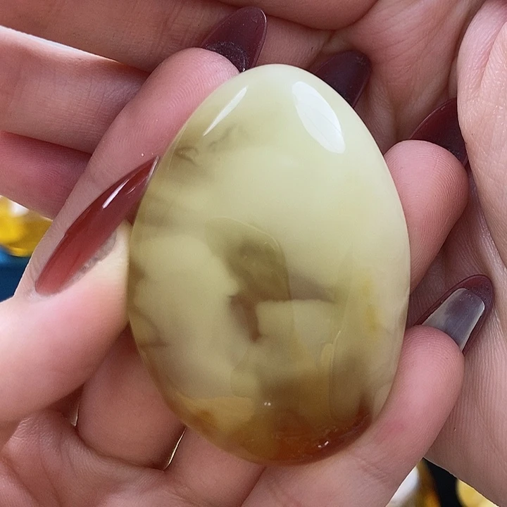 琥珀颈饰未镶嵌吊坠