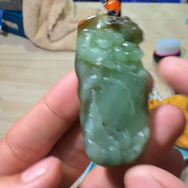 未镶嵌和田玉（糖玉）挂件