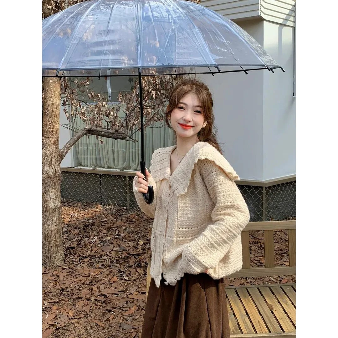 显瘦温柔春秋宽松设计感娃娃领毛衣针织开衫减龄时尚甜美秋冬