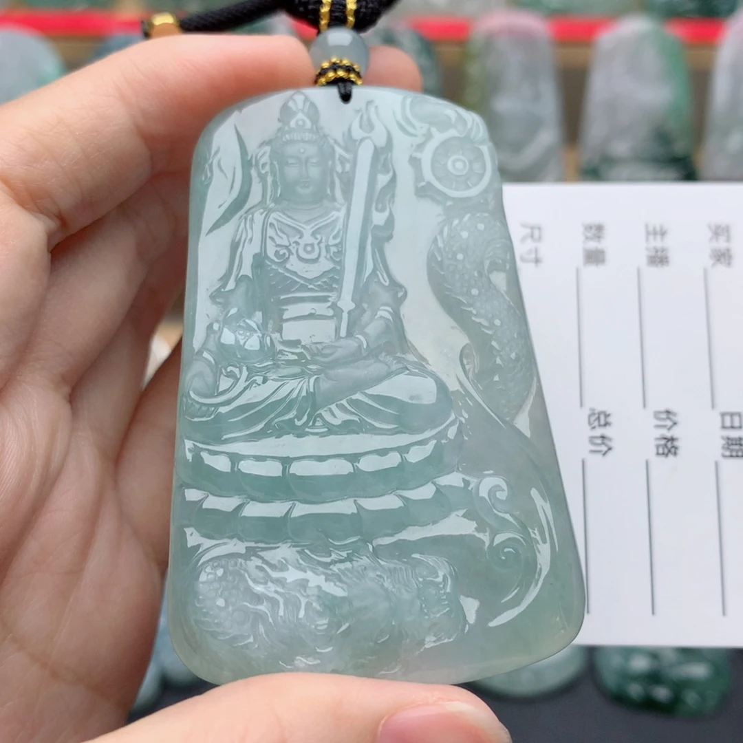 颈饰未镶嵌翡翠虚空