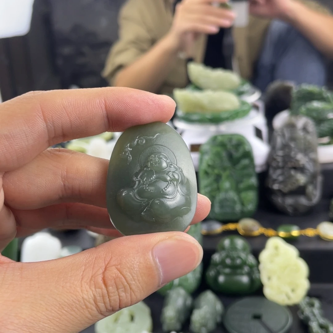 颈饰未镶嵌和田玉