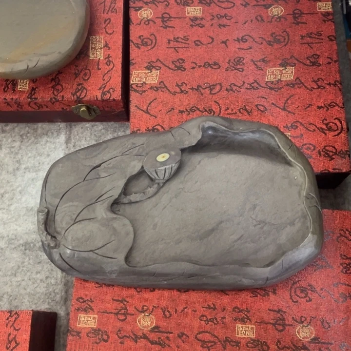 广东肇庆原石端砚