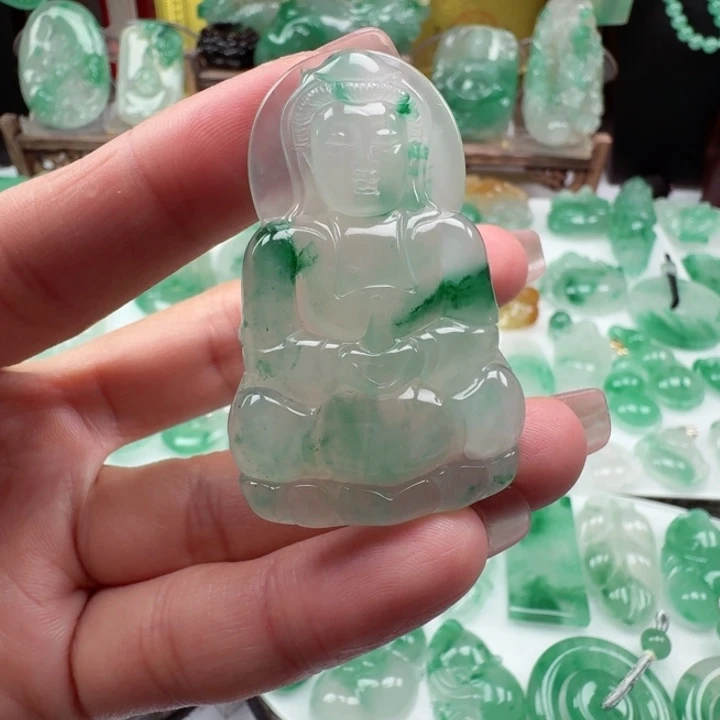 石英质玉未镶嵌颈饰