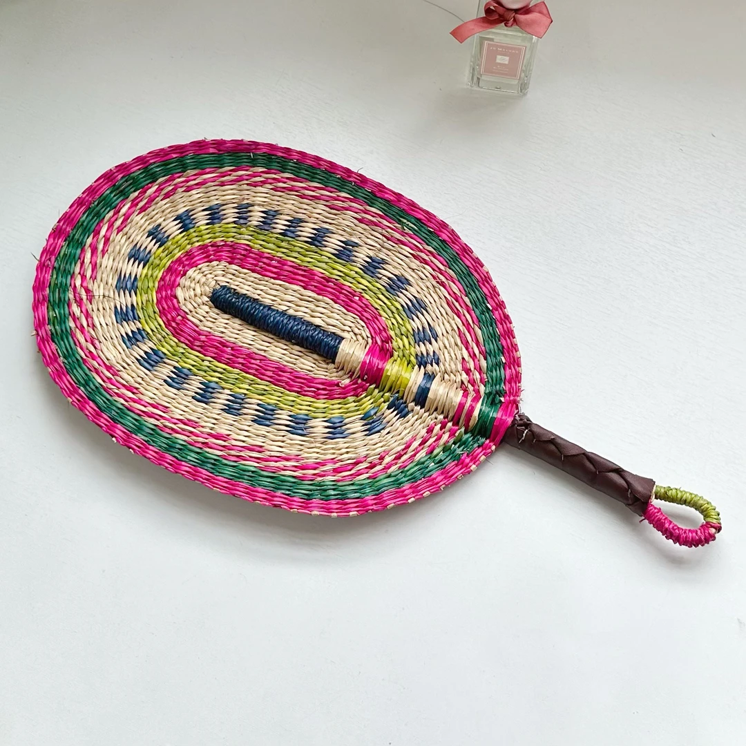 蓝红越南墙面装饰夏天手摇蒲ins风海草编织草编扇子挂墙非洲元素