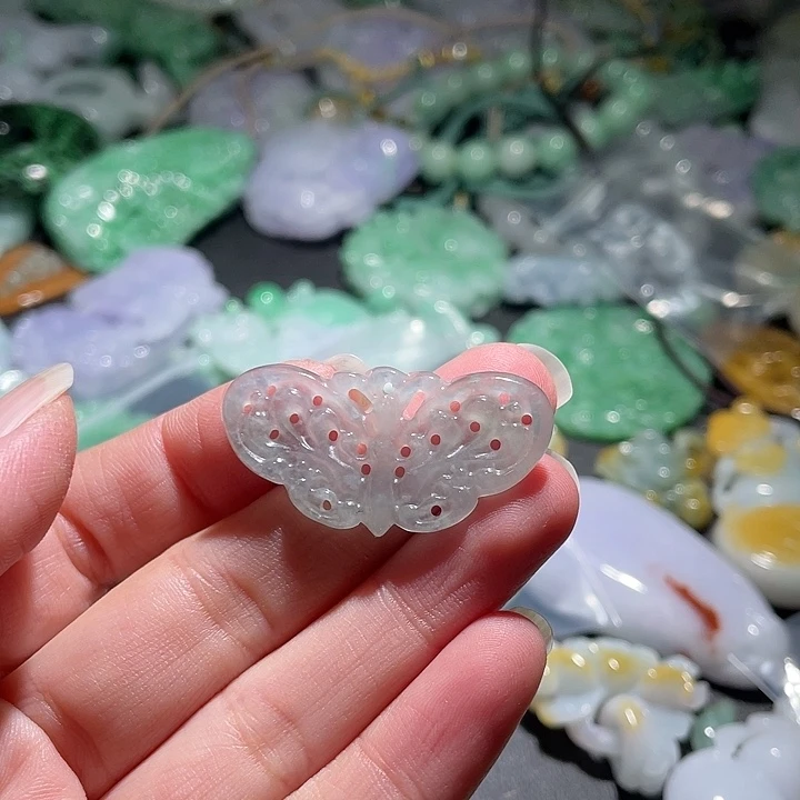 颈饰未镶嵌翡翠雨***想天