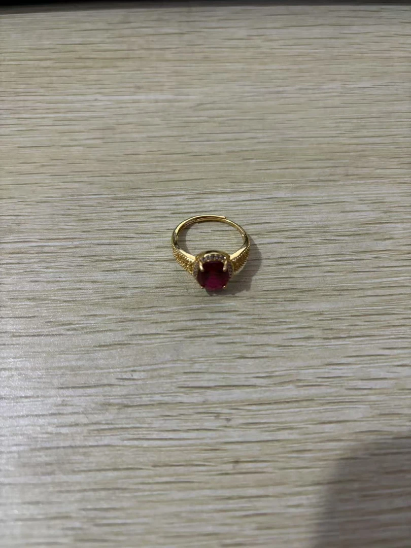 戒指 高端定制，经其百搭设计色彩缤纷精美绝伦