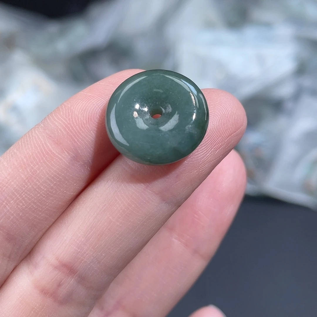 翡翠未镶嵌手链翡翠