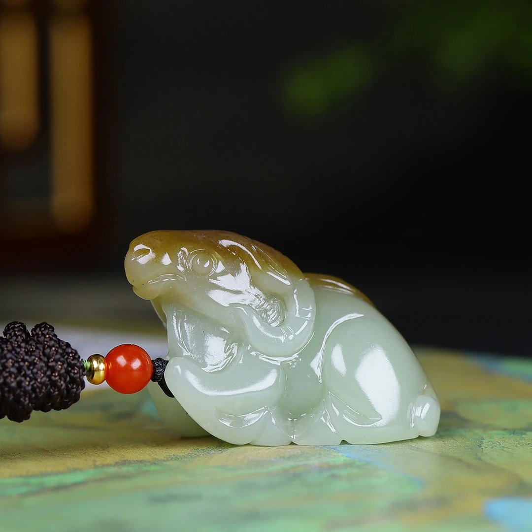 1229151和田玉糖白玉羊挂件