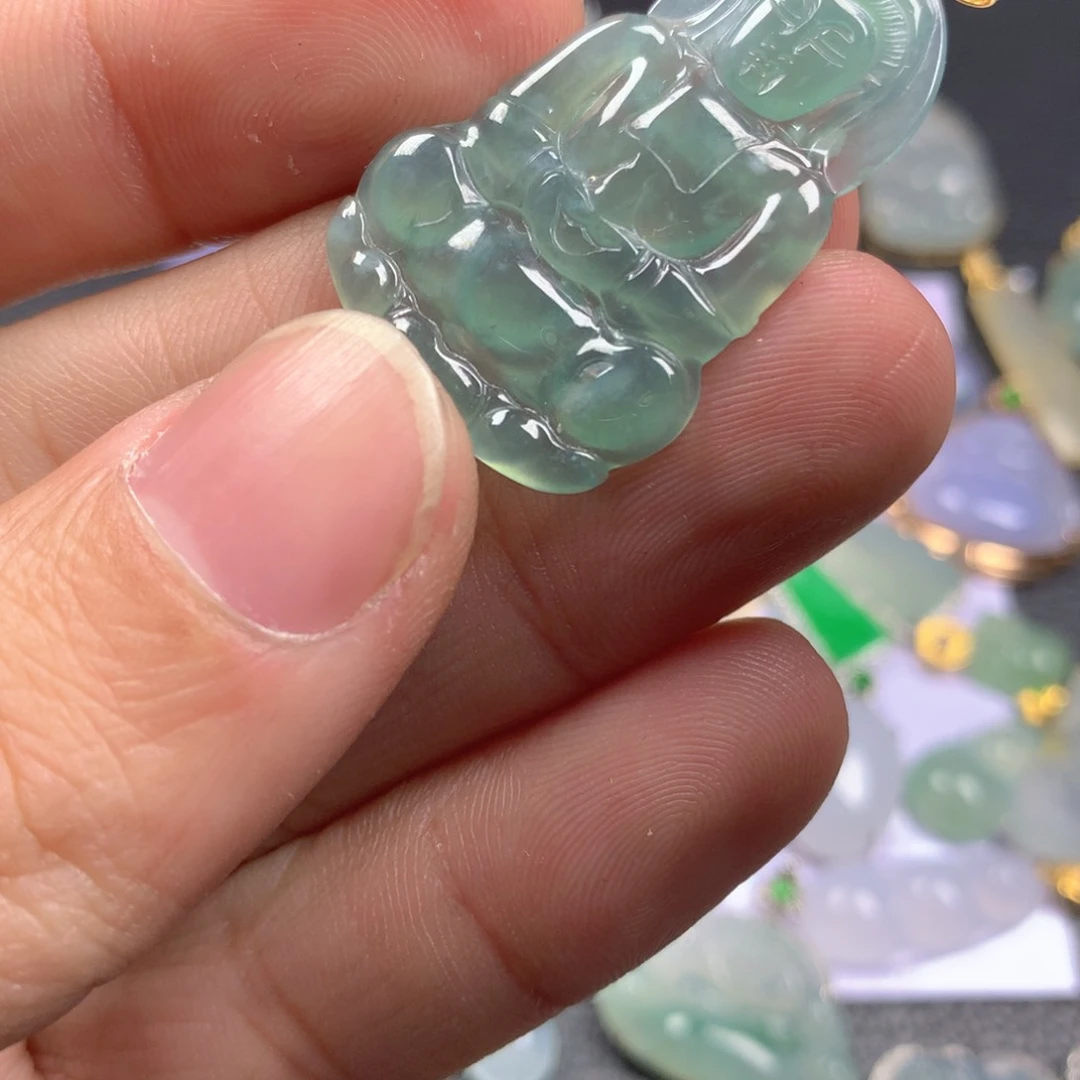 【闪购商品】翡翠颈饰18K金镶嵌翡翠