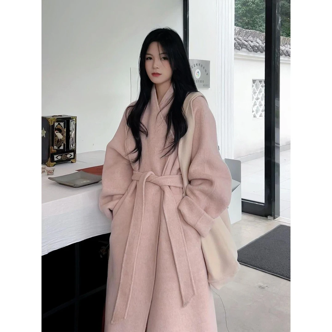 高级感粉色呢子大衣女2025新款毛呢外套小个子赫本风正流行中长款